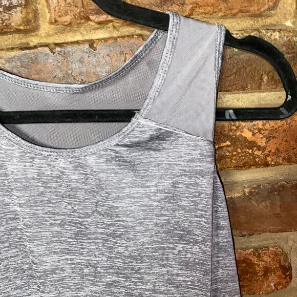 NWT Aeuui Heathered Gray Racerback Pleated Mesh Tank Top Women's Size XL - Picture 5 of 11